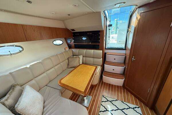 2003 Tiara Yachts 35