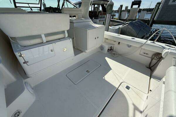 2003 Tiara Yachts 35
