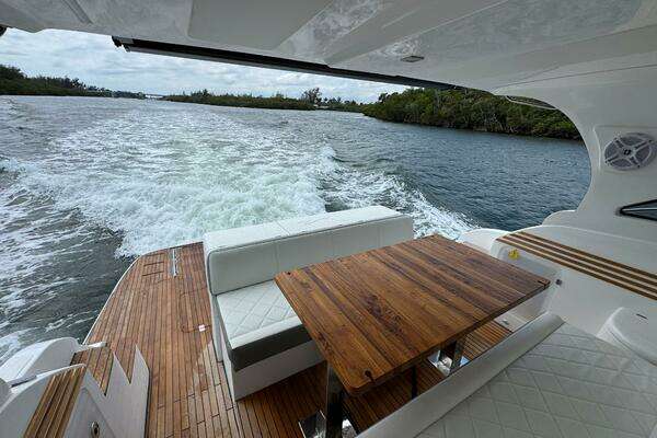Real 40 HT Luxury  Yacht For Sale