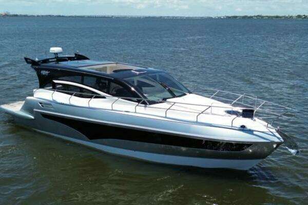 Real 40 HT Luxury  Yacht For Sale