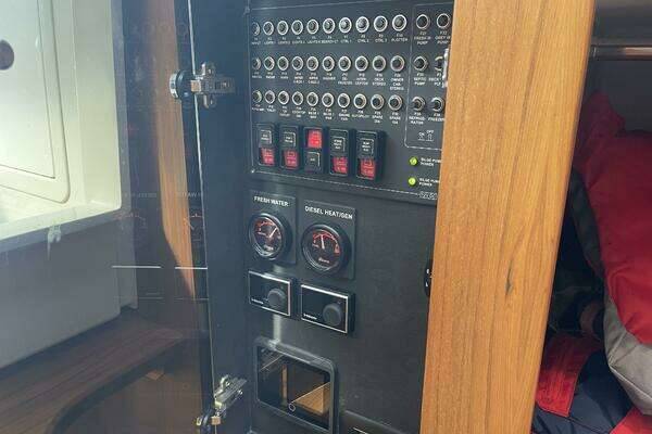 Nimbus T11 Yacht For Sale