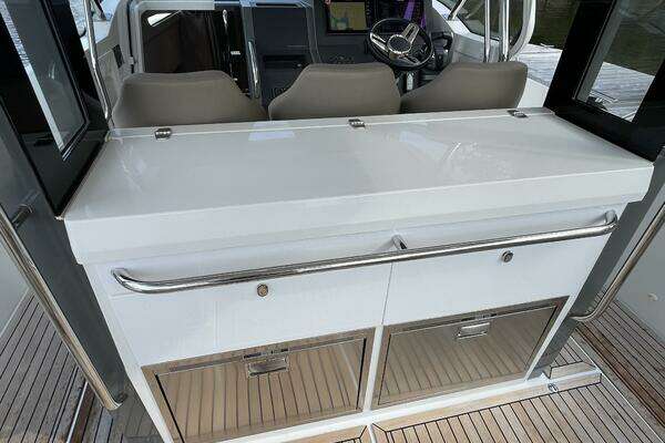 Nimbus T11 Yacht For Sale