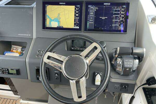 Nimbus T11 Yacht For Sale