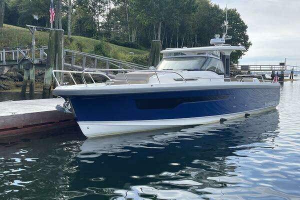Nimbus T11 Yacht For Sale