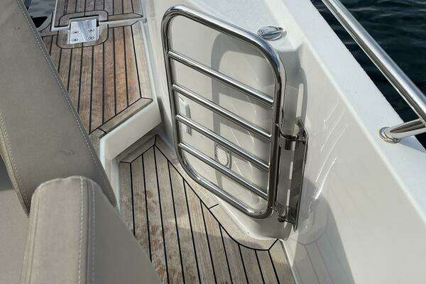 Nimbus T11 Yacht For Sale