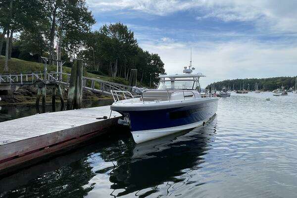 Nimbus T11 Yacht For Sale