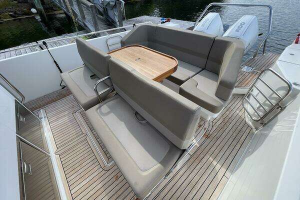 Nimbus T11 Yacht For Sale