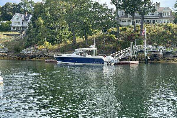 Nimbus T11 Yacht For Sale