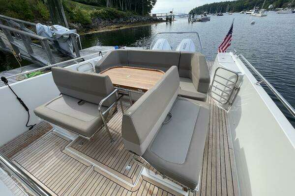 Nimbus T11 Yacht For Sale