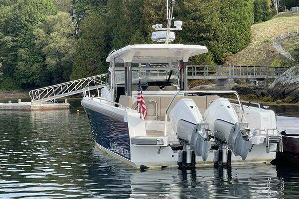 Nimbus T11 Yacht For Sale