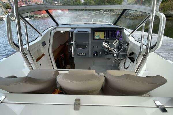 Nimbus T11 Yacht For Sale