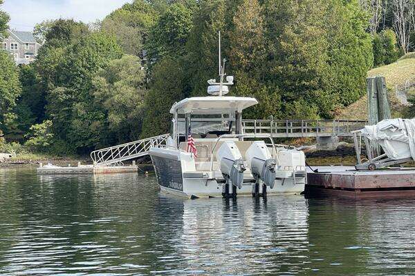 Nimbus T11 Yacht For Sale