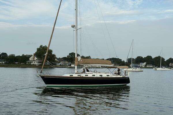 Photo of the 2001 Tartan 4100 "Celebration"