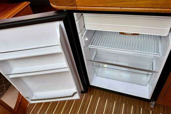 Hunter 38 Yacht For Sale