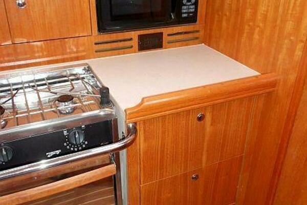 WINDEPENDENCE 38ft Hunter Yacht For Sale
