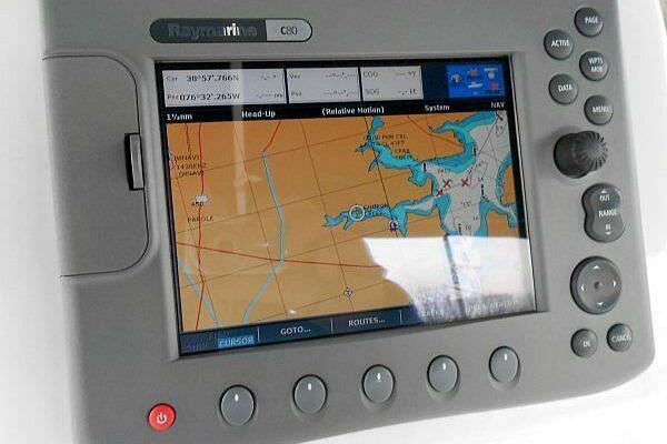 WINDEPENDENCE 38ft Hunter Yacht For Sale