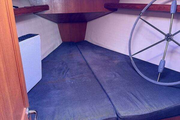 Hunter 38 Yacht For Sale