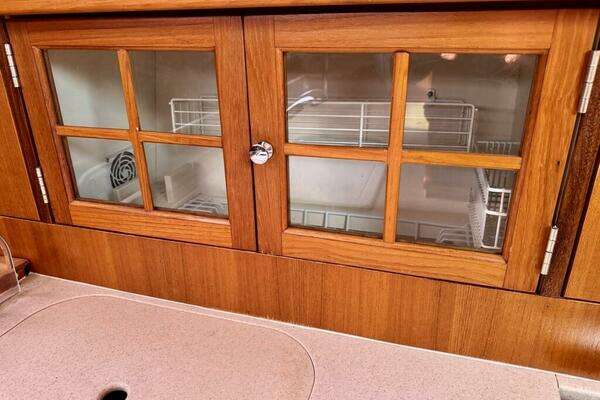 Hunter 38 Yacht For Sale