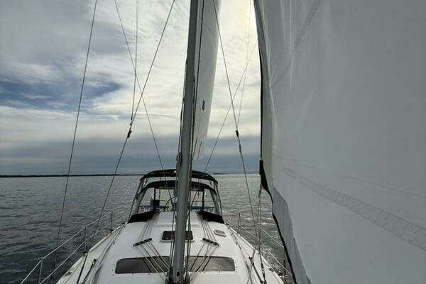 Hunter 38 Yacht For Sale