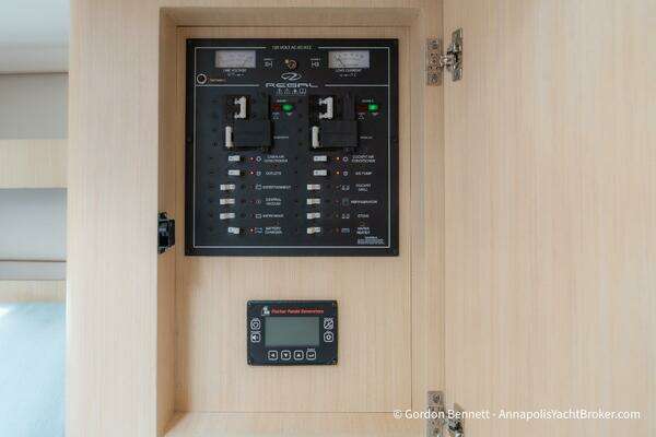 Regal 36 XO Yacht For Sale