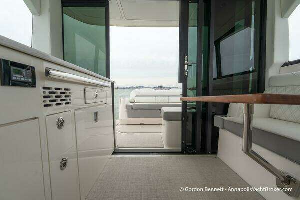 Regal 36 XO Yacht For Sale