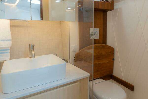 Regal 36 XO Yacht For Sale