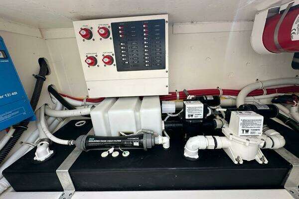 Tiara Sport 43 LS Yacht For Sale