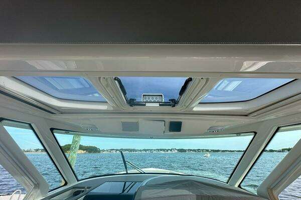 Tiara Sport 43 LS Yacht For Sale