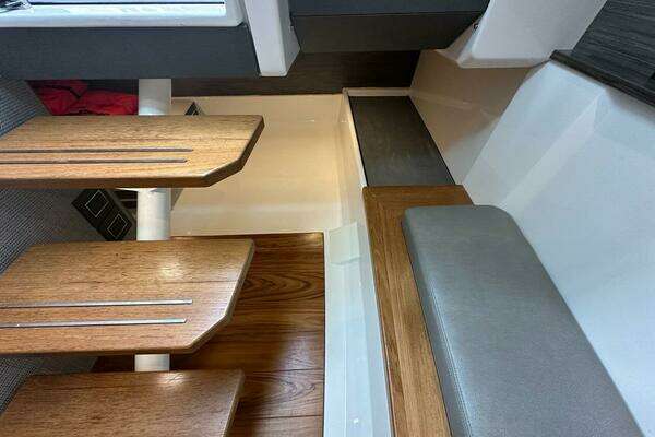 Tiara Sport 43 LS Yacht For Sale