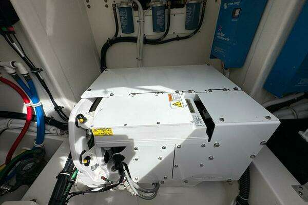 Tiara Sport 43 LS Yacht For Sale