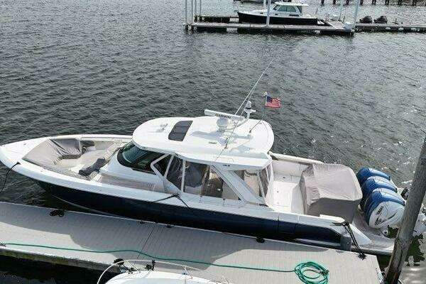 Tiara Sport 43 LS Yacht For Sale