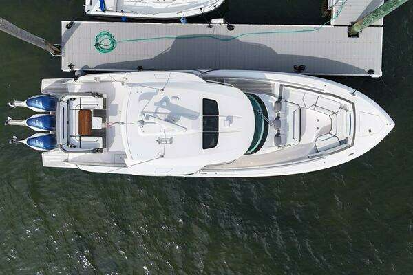 Tiara Sport 43 LS Yacht For Sale