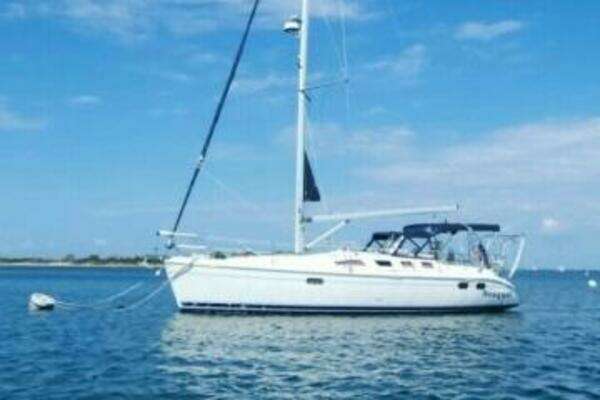 37-ft-Hunter-2003-386-Seaquel Newport Rhode Island United States  yacht for sale