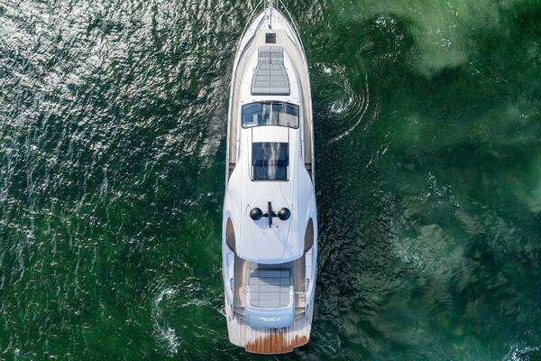 Pershing 7X Yacht For Sale