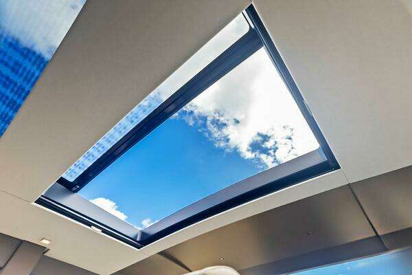 Pershing 7X Yacht For Sale