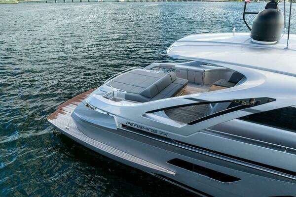 Pershing 7X Yacht For Sale