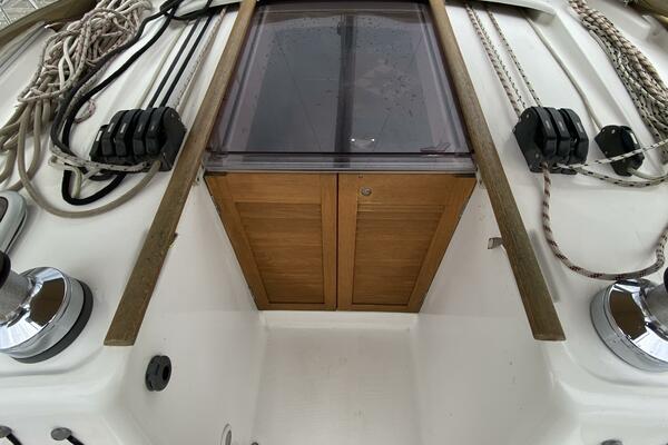 J Ouvert 43ft Beneteau Yacht For Sale