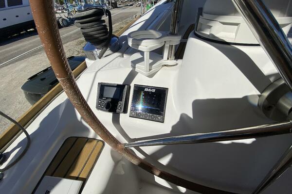 J Ouvert 43ft Beneteau Yacht For Sale