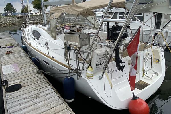 J Ouvert 43ft Beneteau Yacht For Sale