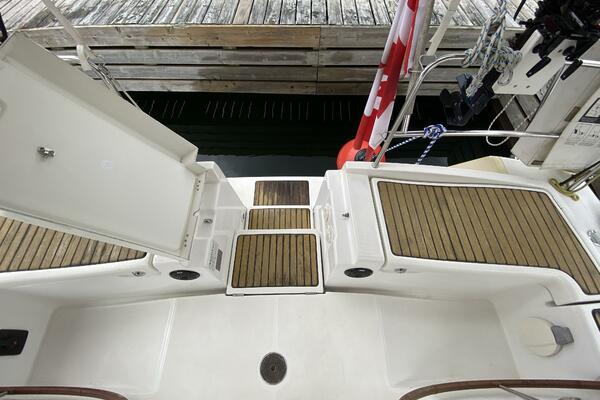 J Ouvert 43ft Beneteau Yacht For Sale
