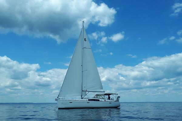 J Ouvert 43ft Beneteau Yacht For Sale