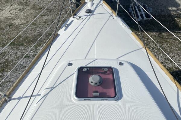 J Ouvert 43ft Beneteau Yacht For Sale