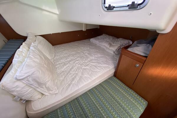 J Ouvert 43ft Beneteau Yacht For Sale