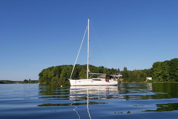 J Ouvert 43ft Beneteau Yacht For Sale