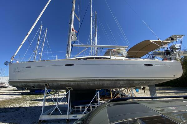 J Ouvert 43ft Beneteau Yacht For Sale