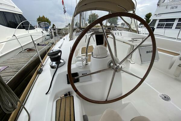 J Ouvert 43ft Beneteau Yacht For Sale