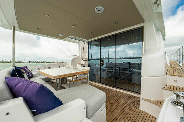 Photo of the 2022 Azimut 55 FLY