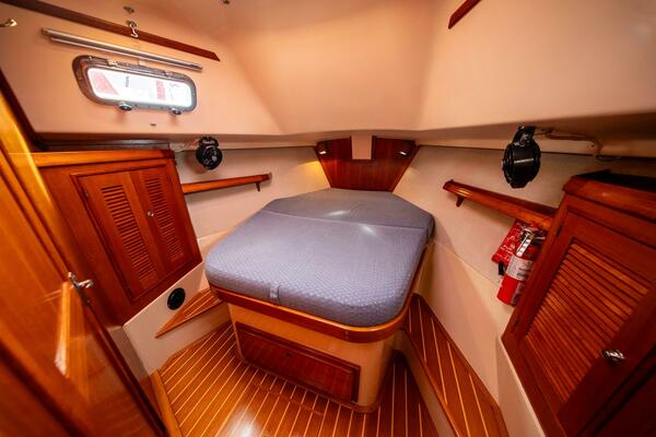 Sundance V 37ft Island Packet Yacht For Sale