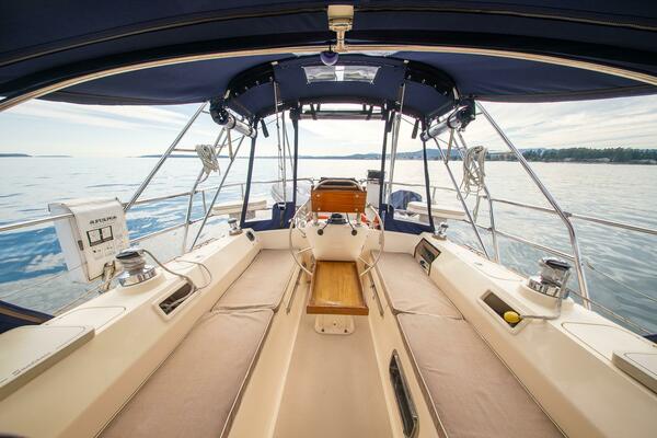 Sundance V 37ft Island Packet Yacht For Sale