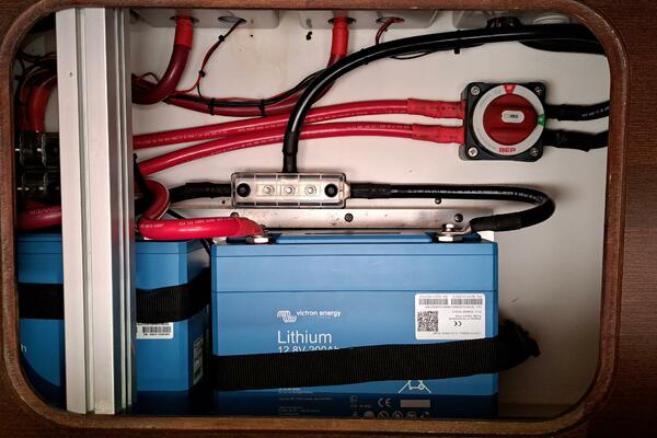 Phoenix 47ft Wauquiez Yacht For Sale